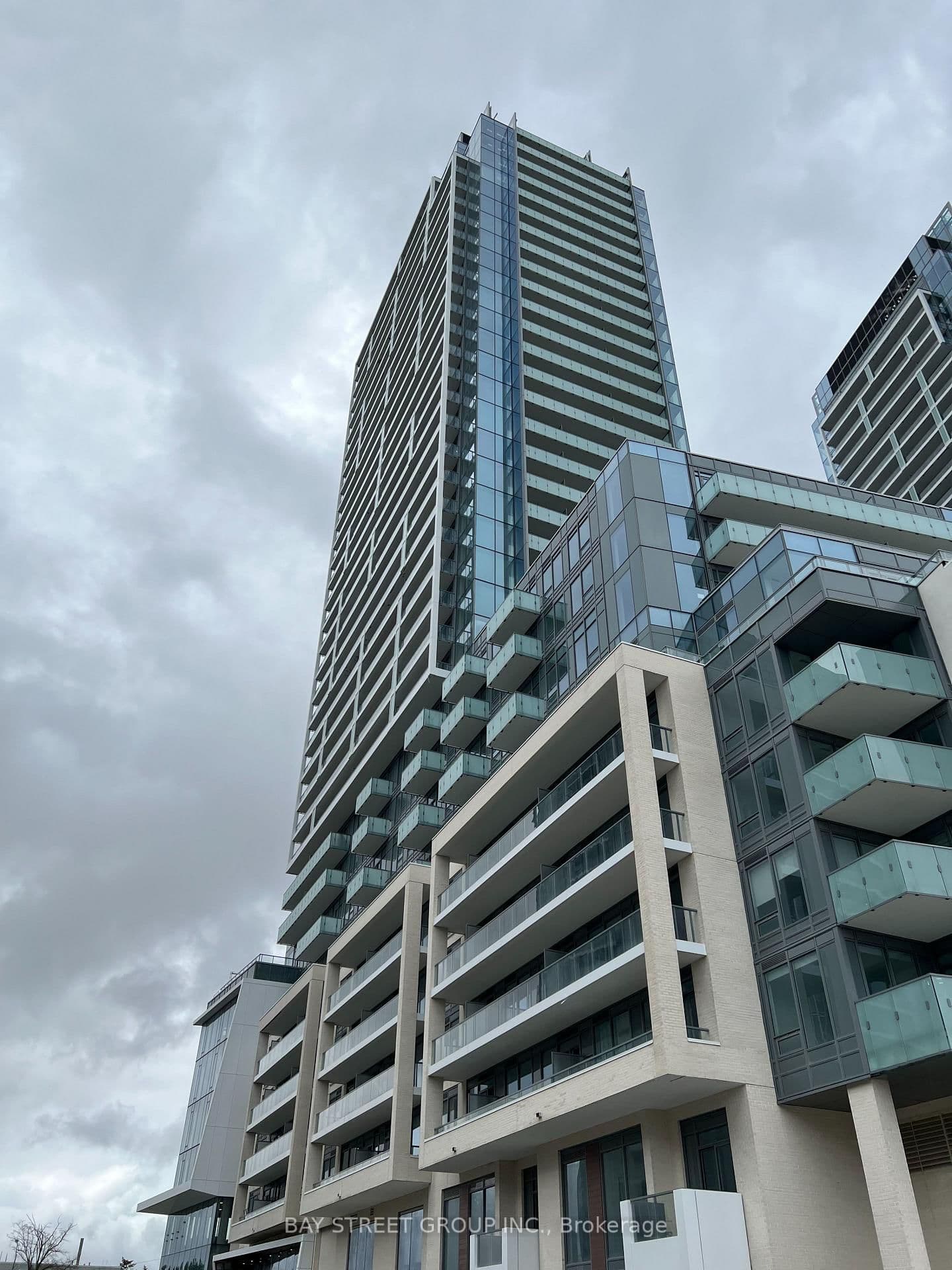 8 Olympic Garden Drive, Unit S1205