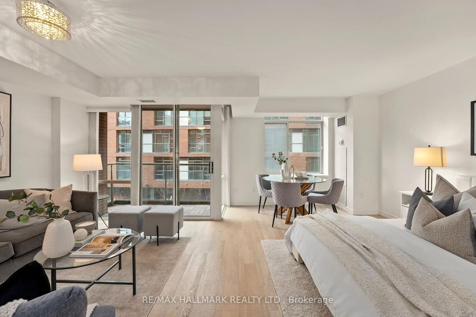 39 Parliament Street, Unit 305