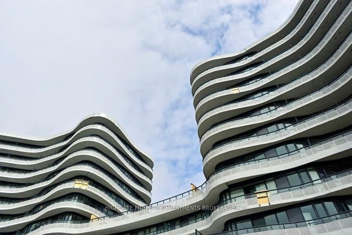 99 The Donway Road W, Unit 819