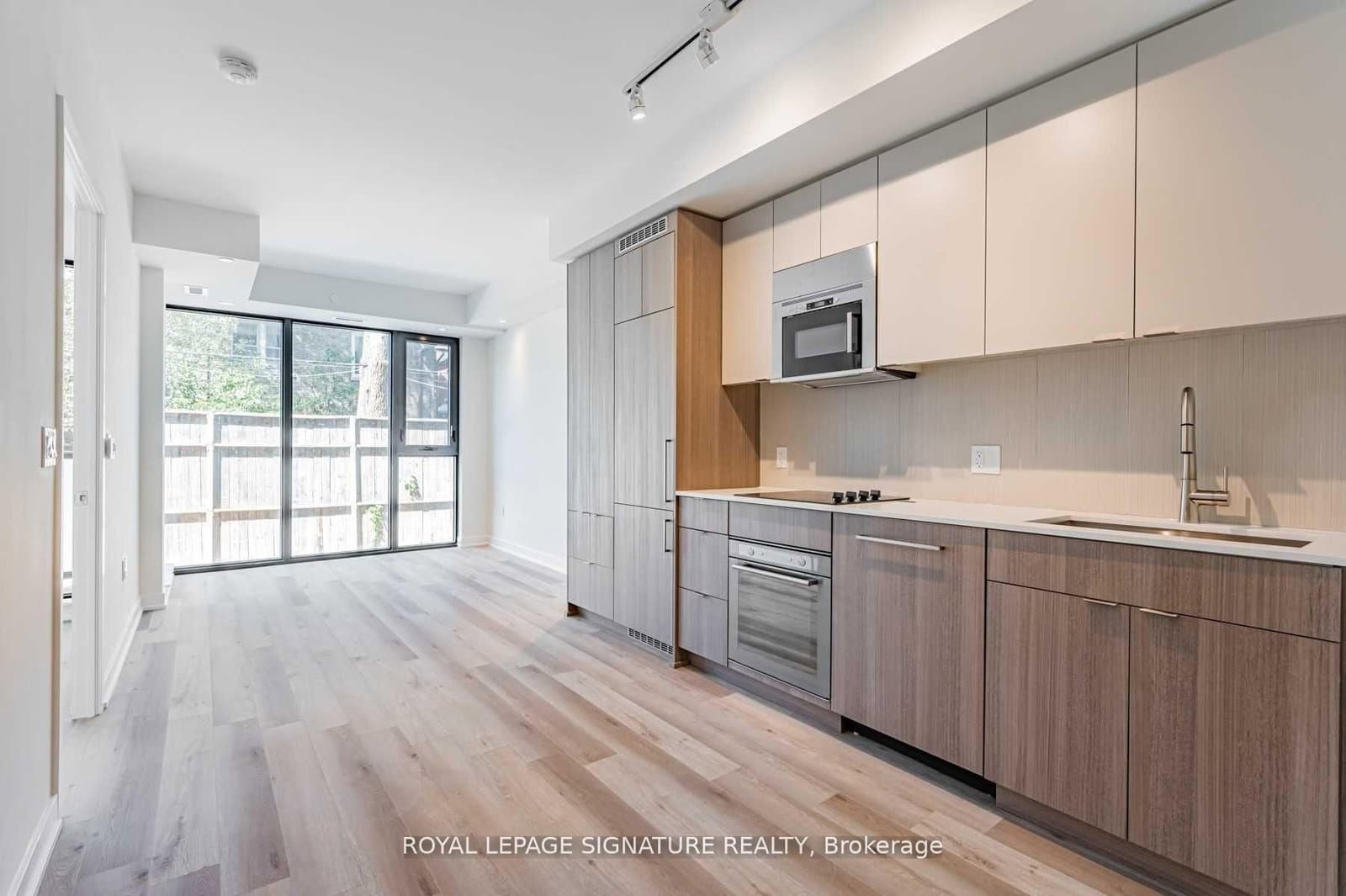840 St Clair Avenue W, Unit 304