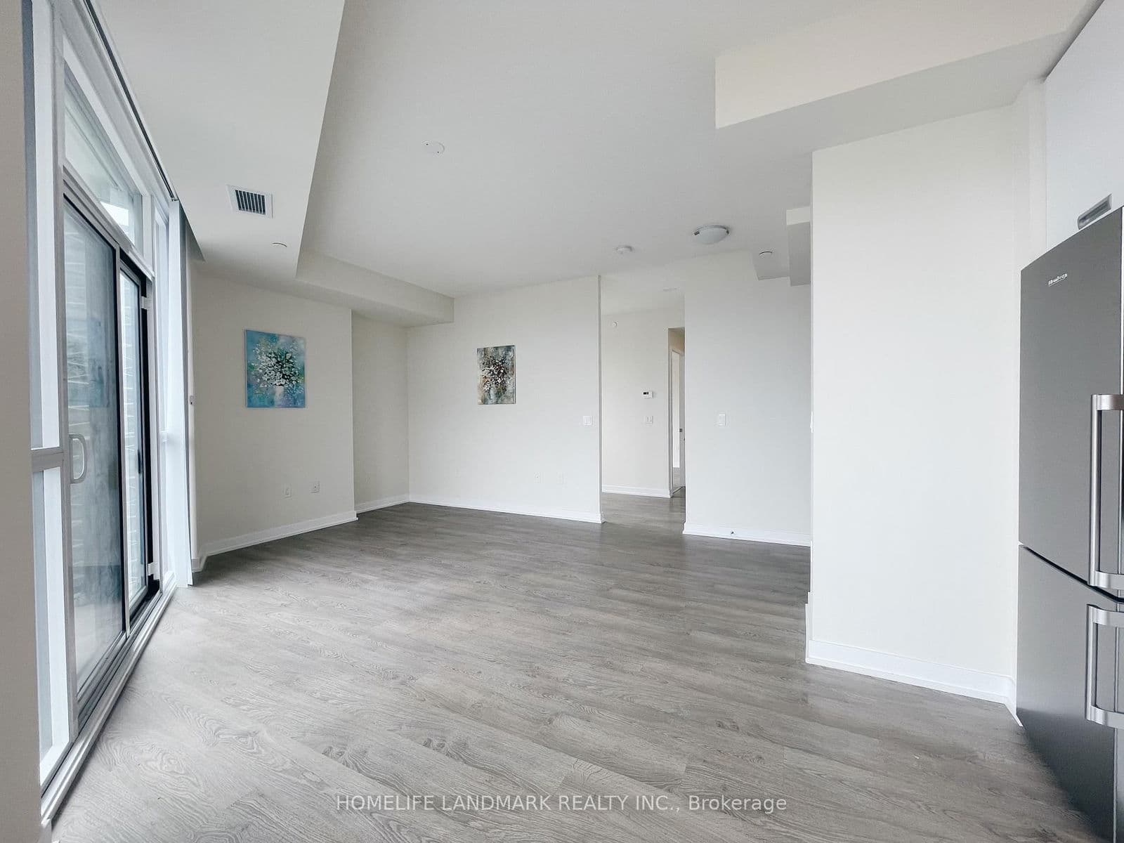 99 John Street, Unit 3209