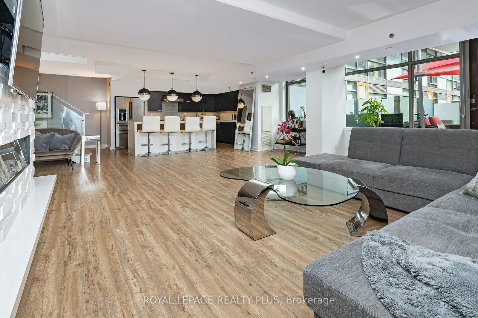 55 Stewart Street, Unit 117