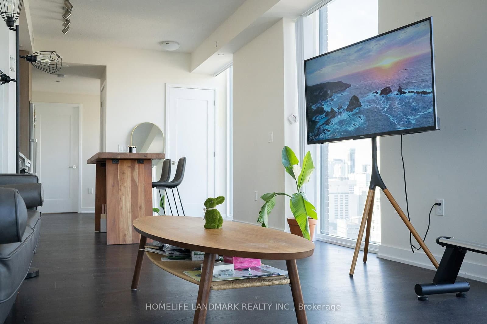 99 John Street, Unit 3401