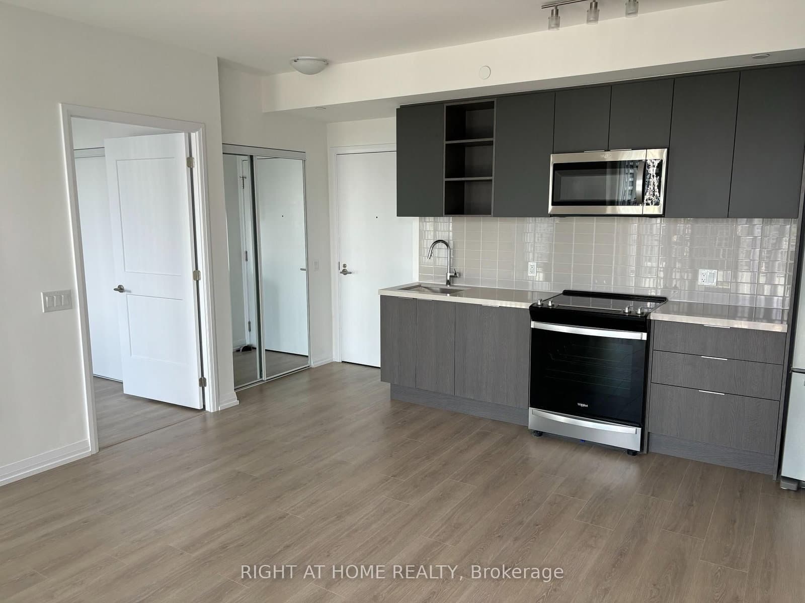 50 Dunfield Avenue, Unit 3118