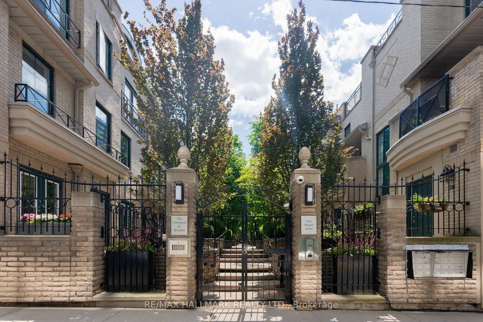 1 Baxter Street, Unit TH17