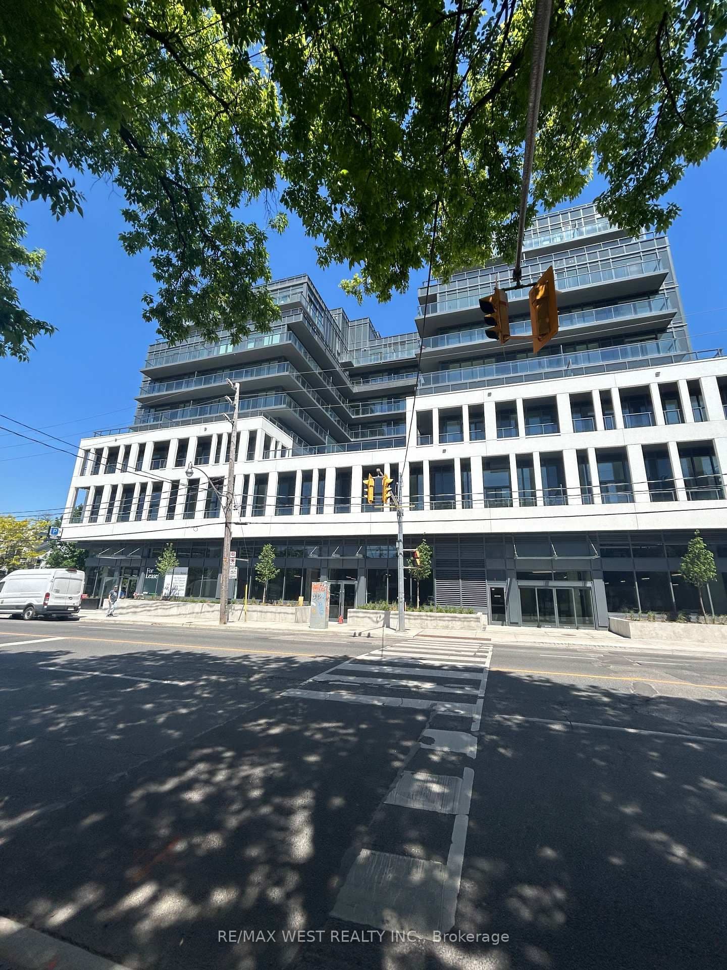 500 Dupont Street, Unit 312