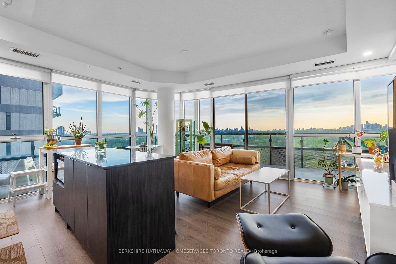 99 The Donway Way W, Unit 1003