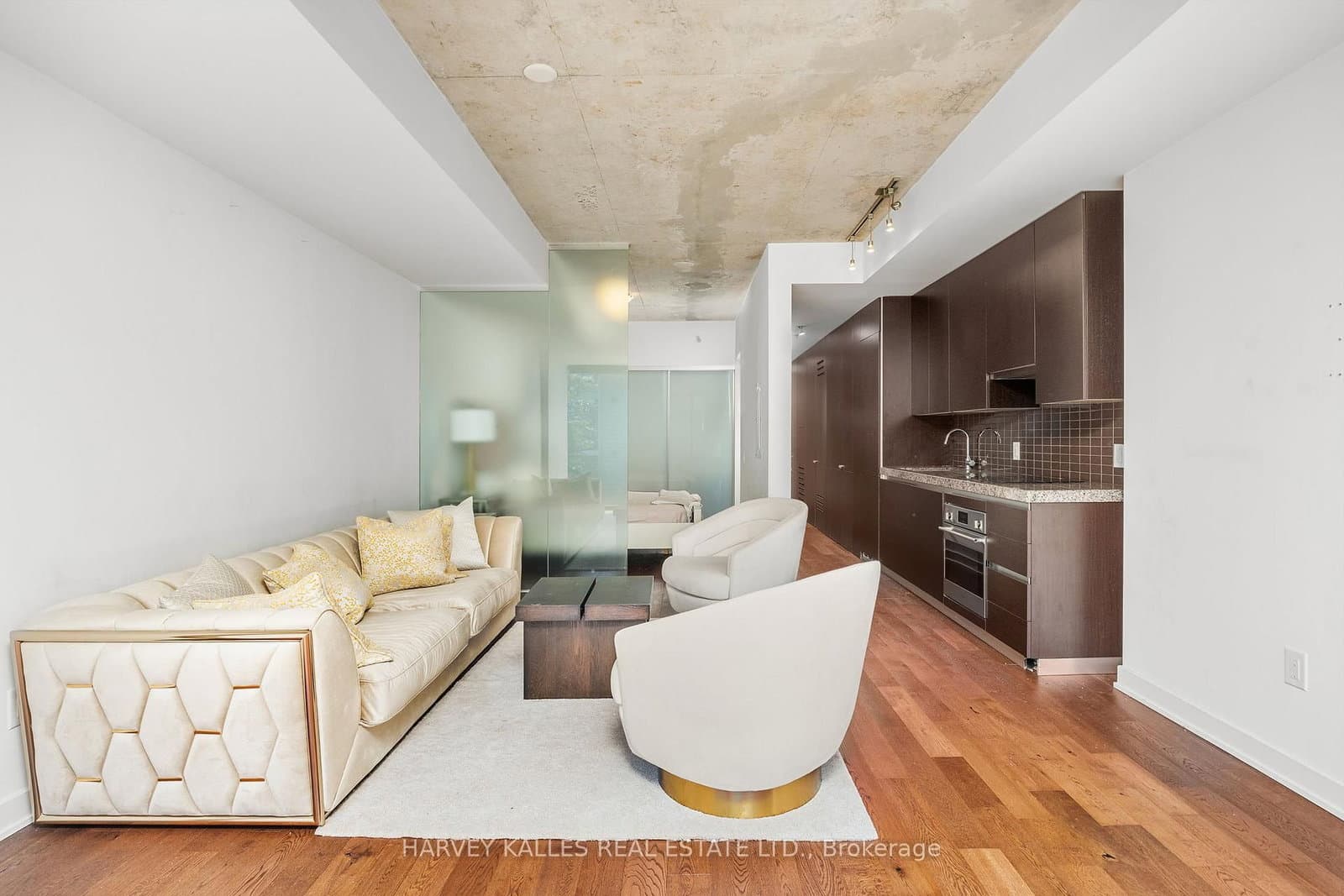 629 King Street W, Unit 312