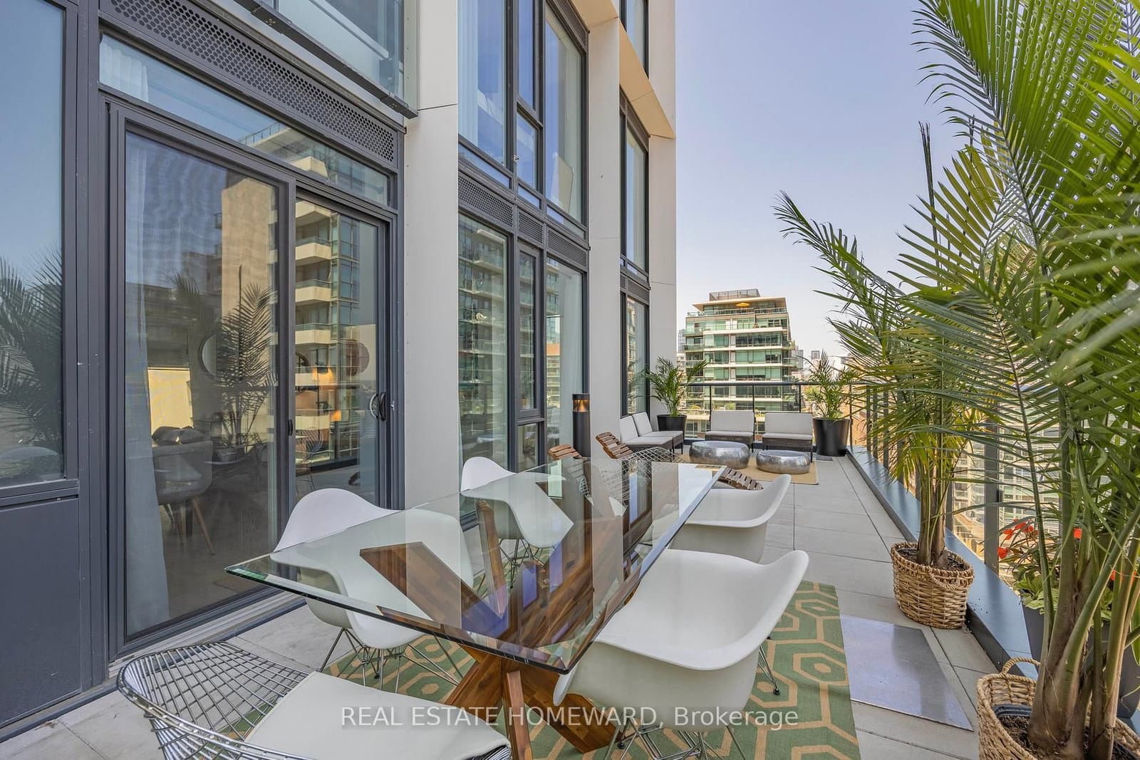 158 Front Street E, Unit 1013