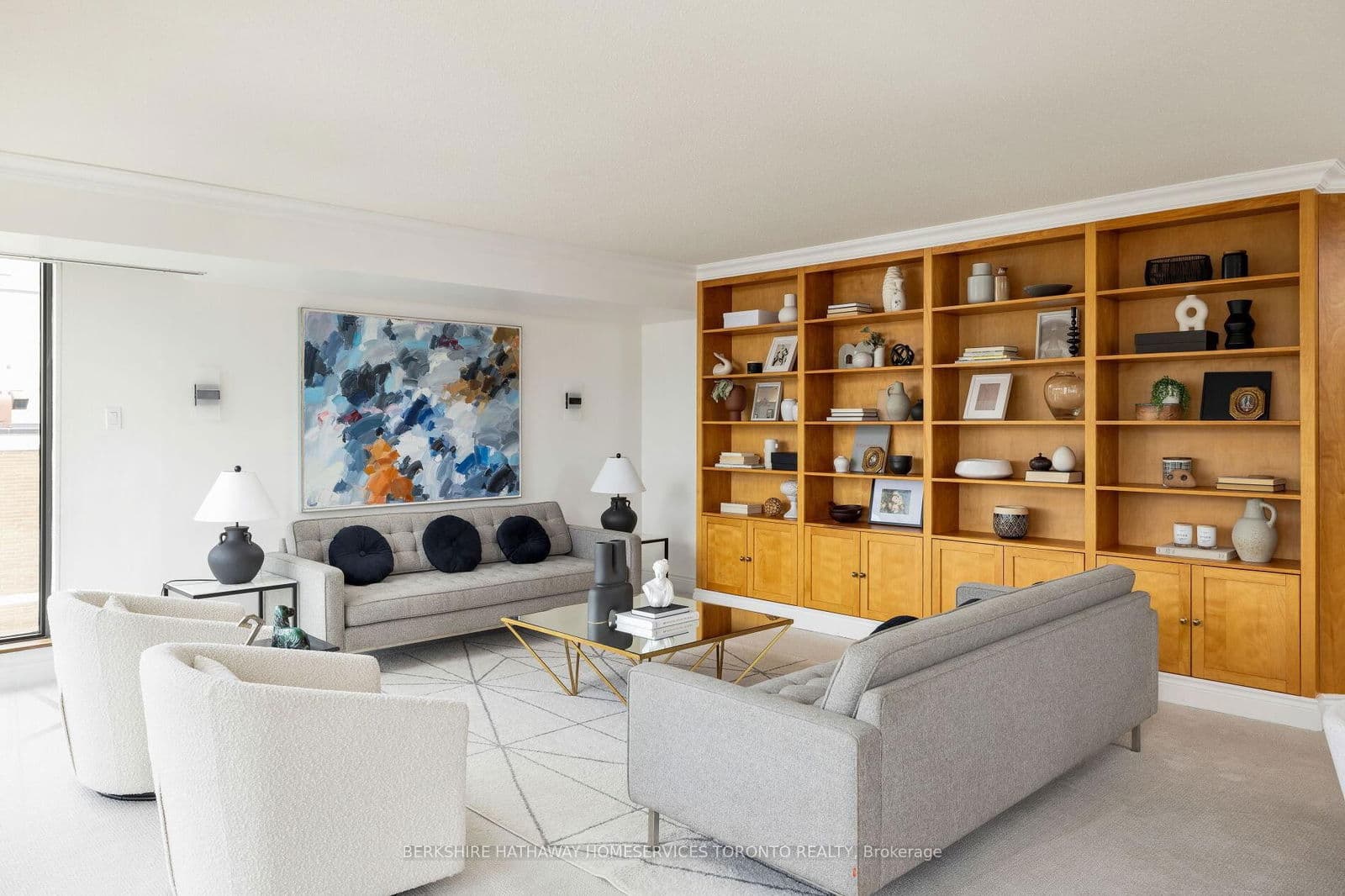 447 Walmer Road, Unit 608