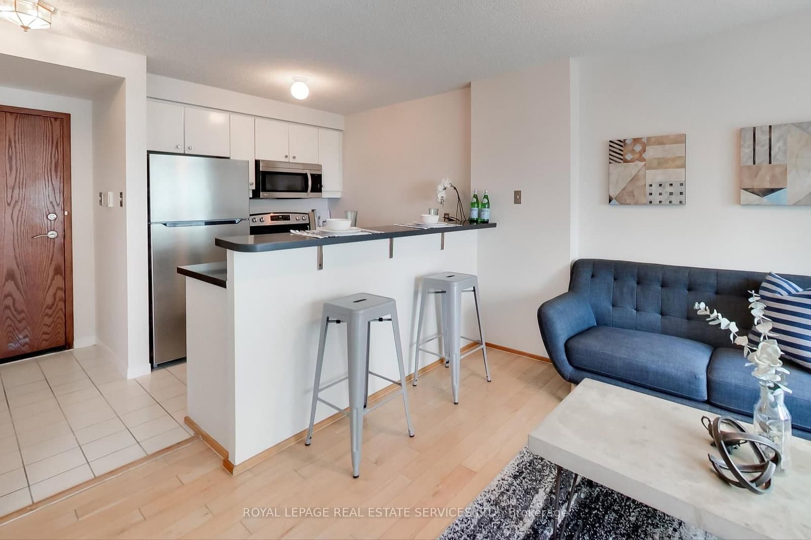 10 Queens Quay W, Unit 2012