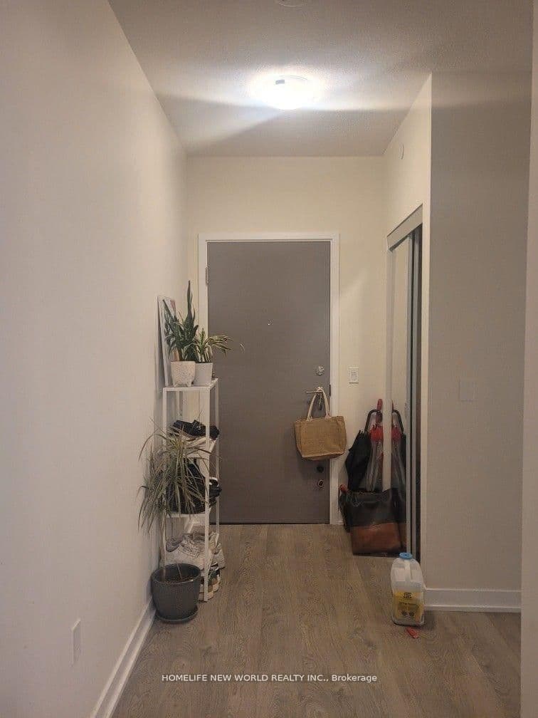99 John Street, Unit 705