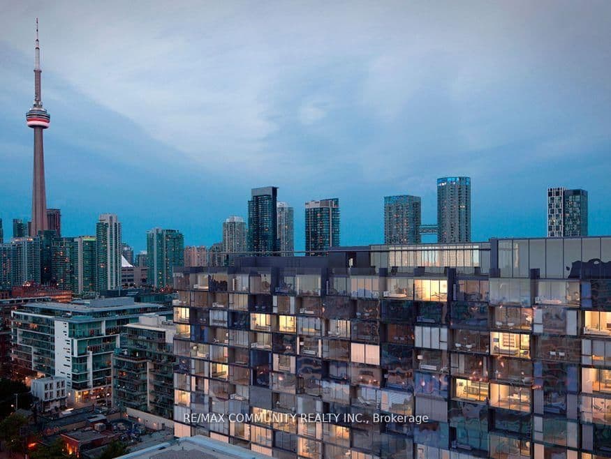 629 King Street W, Unit 211