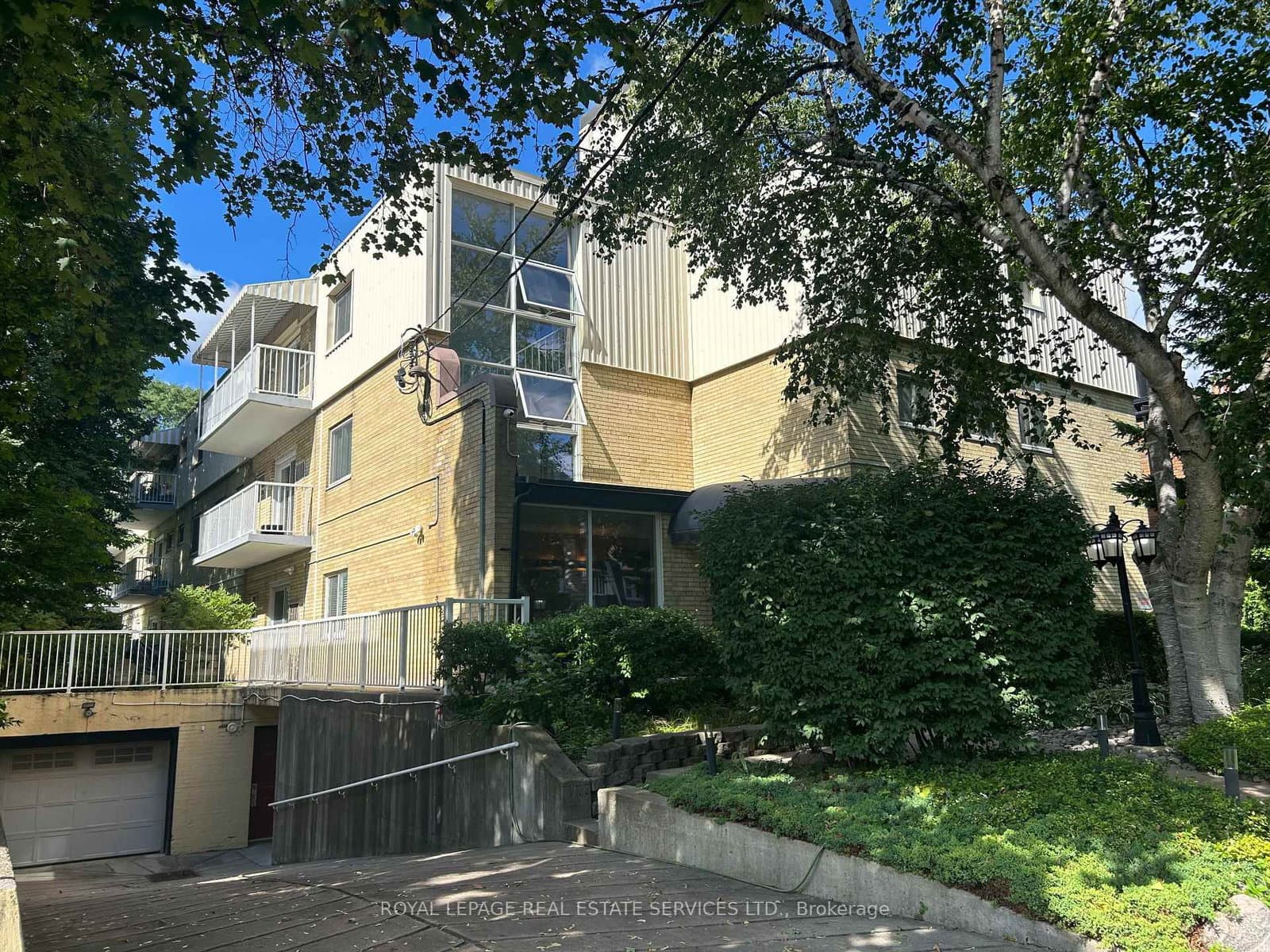 172 Sherwood Avenue, Unit 304