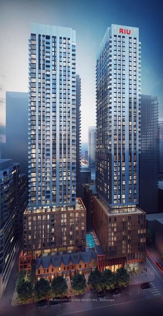 28 Widmer Street, Unit 3723