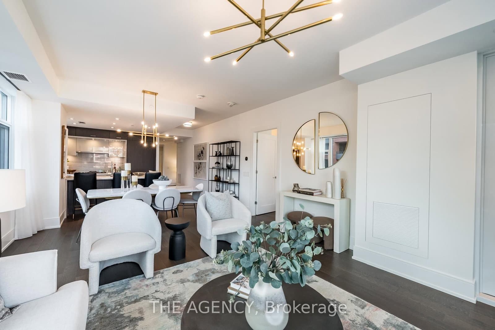 455 Wellington Street W, Unit 503