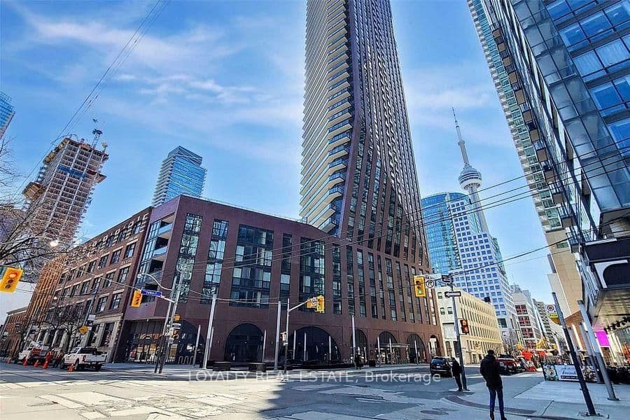 99 John Street, Unit 2508