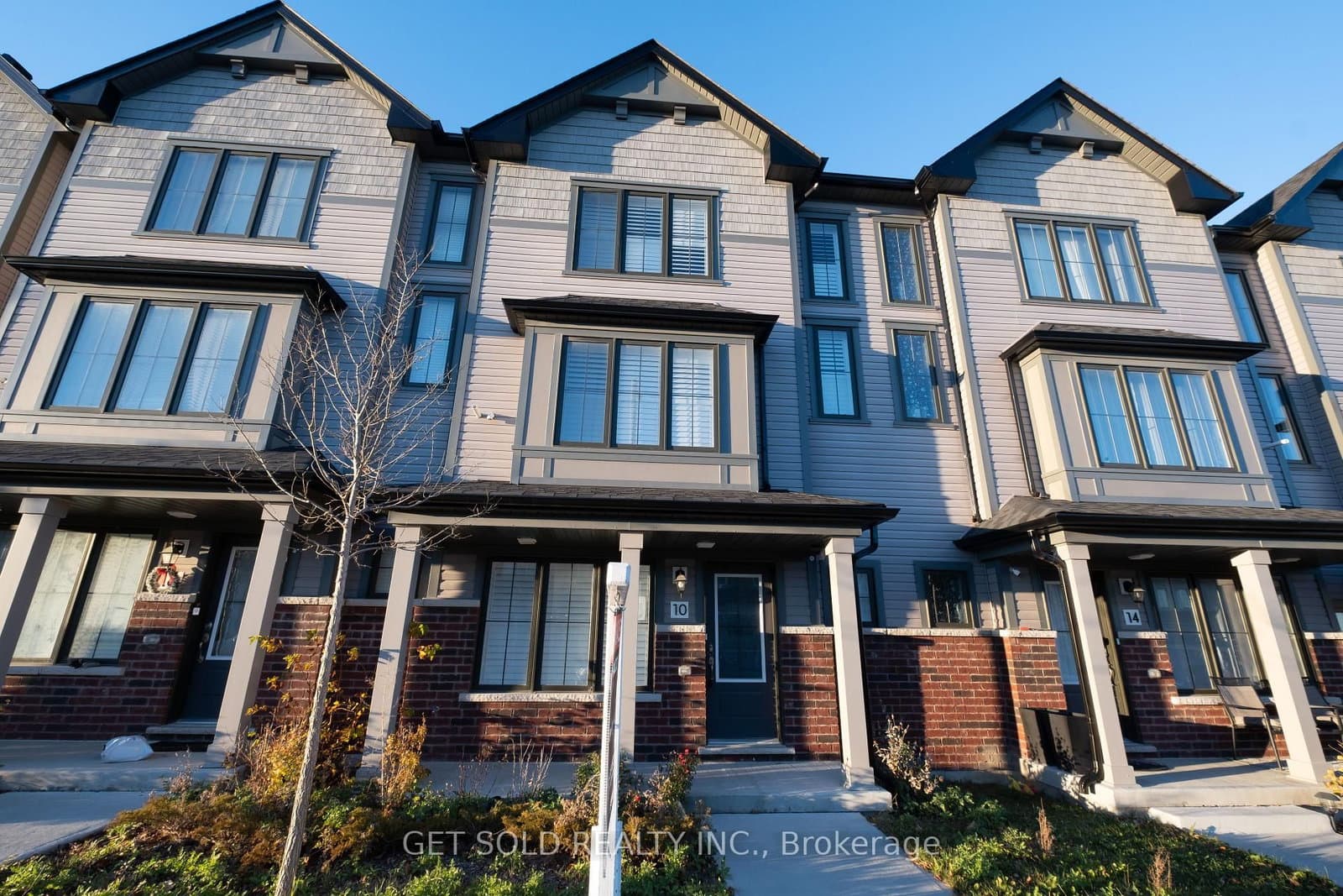 10 Loana Lane