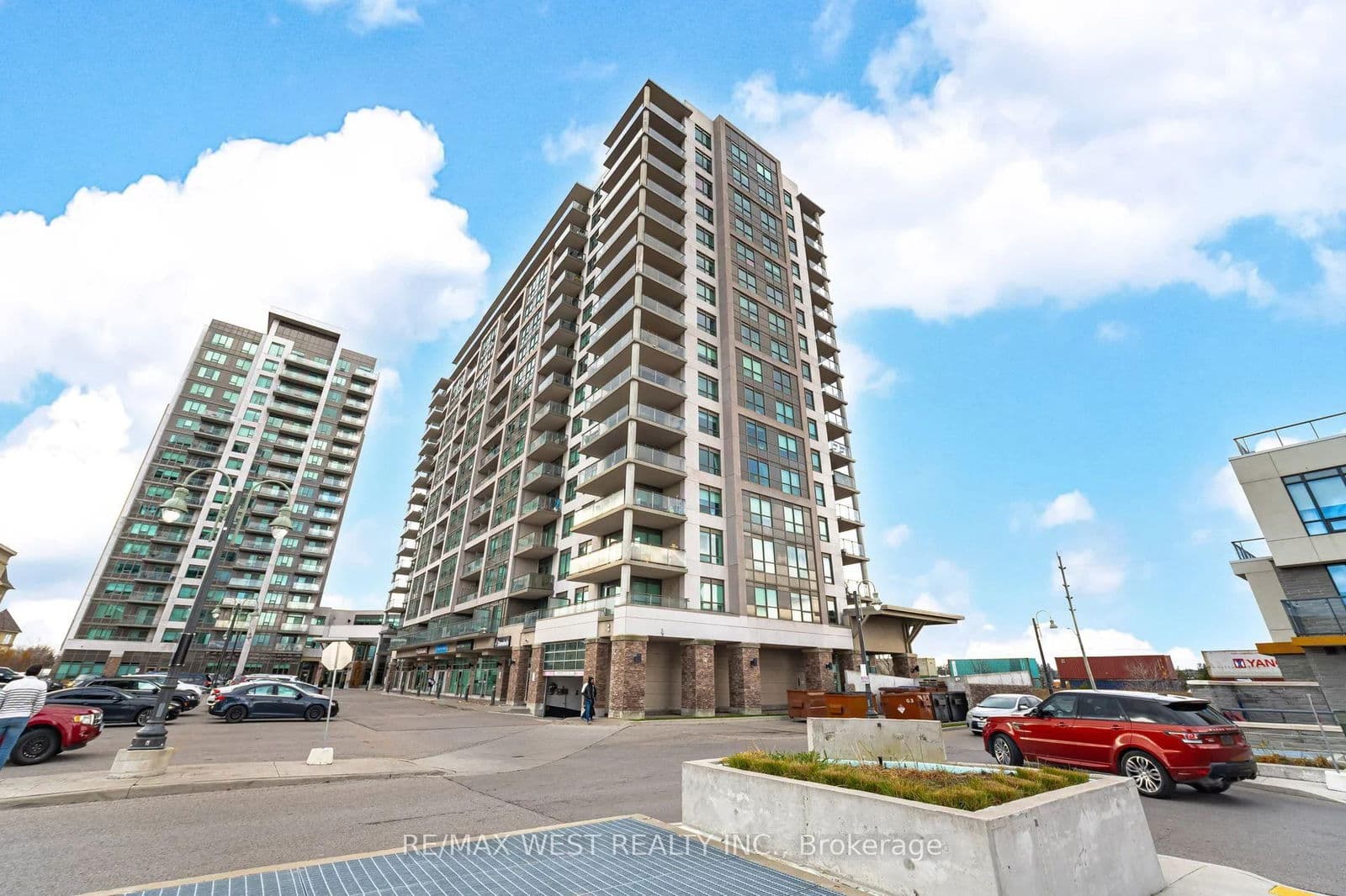 1235 Bayly Street, Unit 402