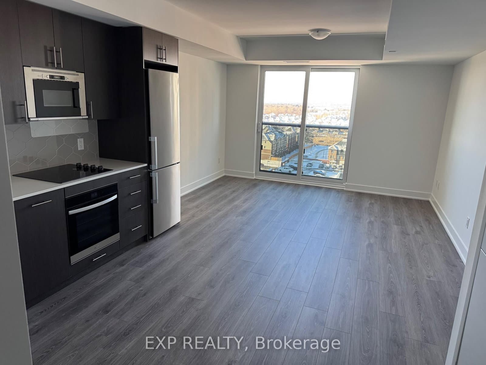 2545 Simcoe Street N, Unit 1009