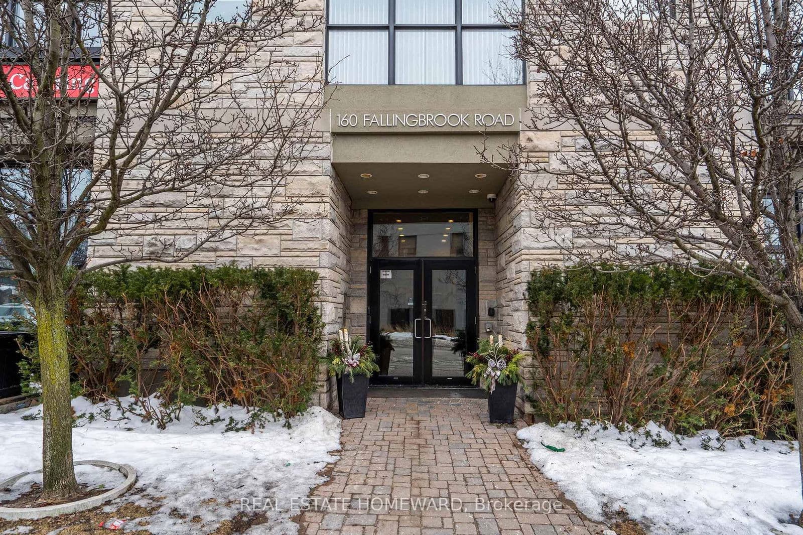 160 Fallingbrook Road, Unit 304