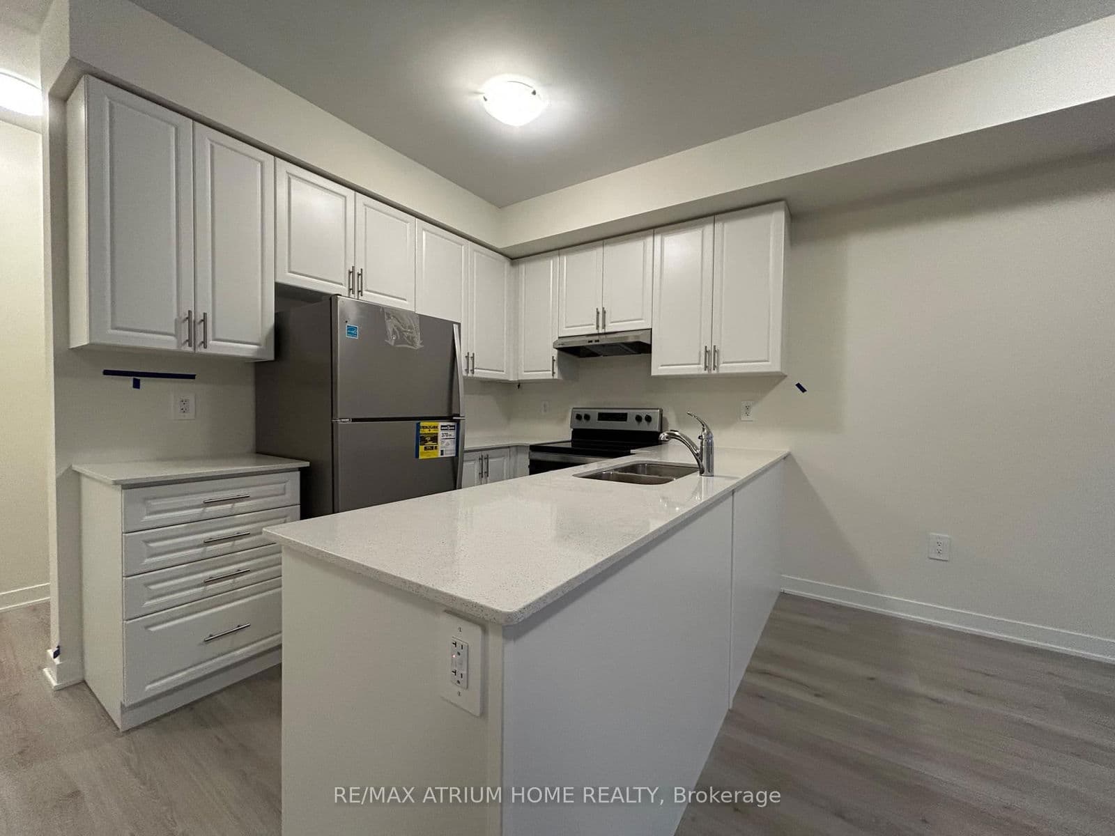 1695 Dersan Street, Unit 233