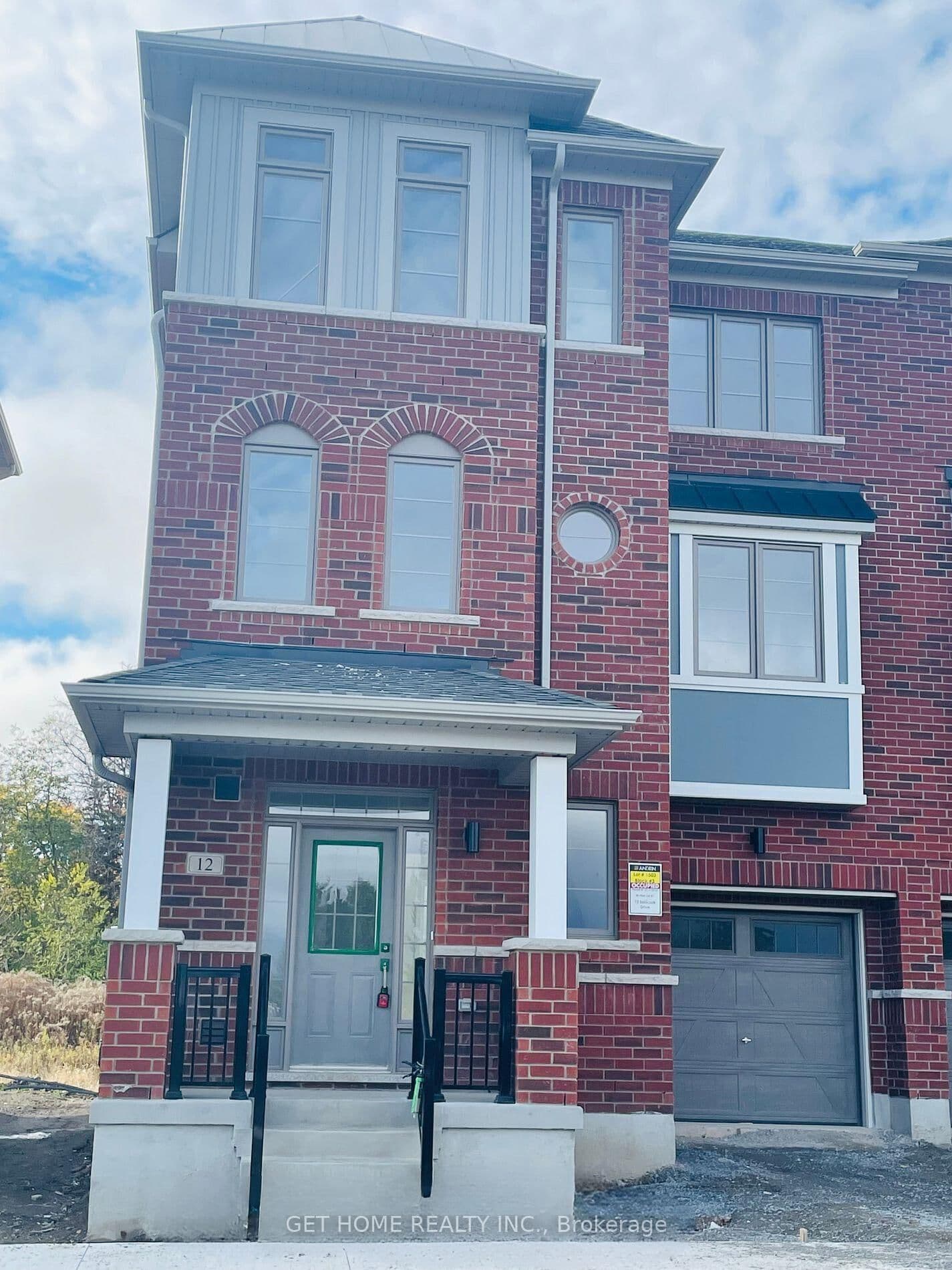 12 Sobczak Drive