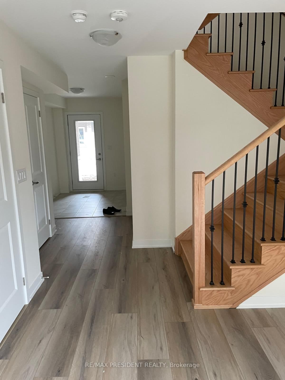 1695 Dersan Street, Unit 402