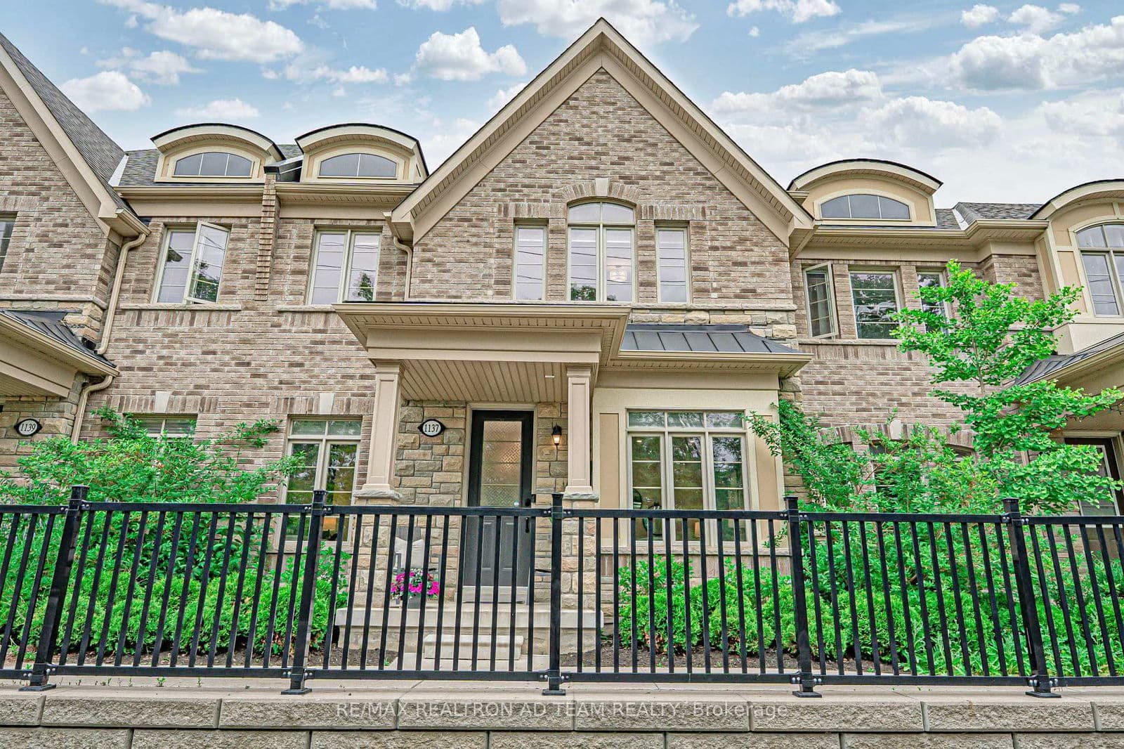 1137 Church Street N