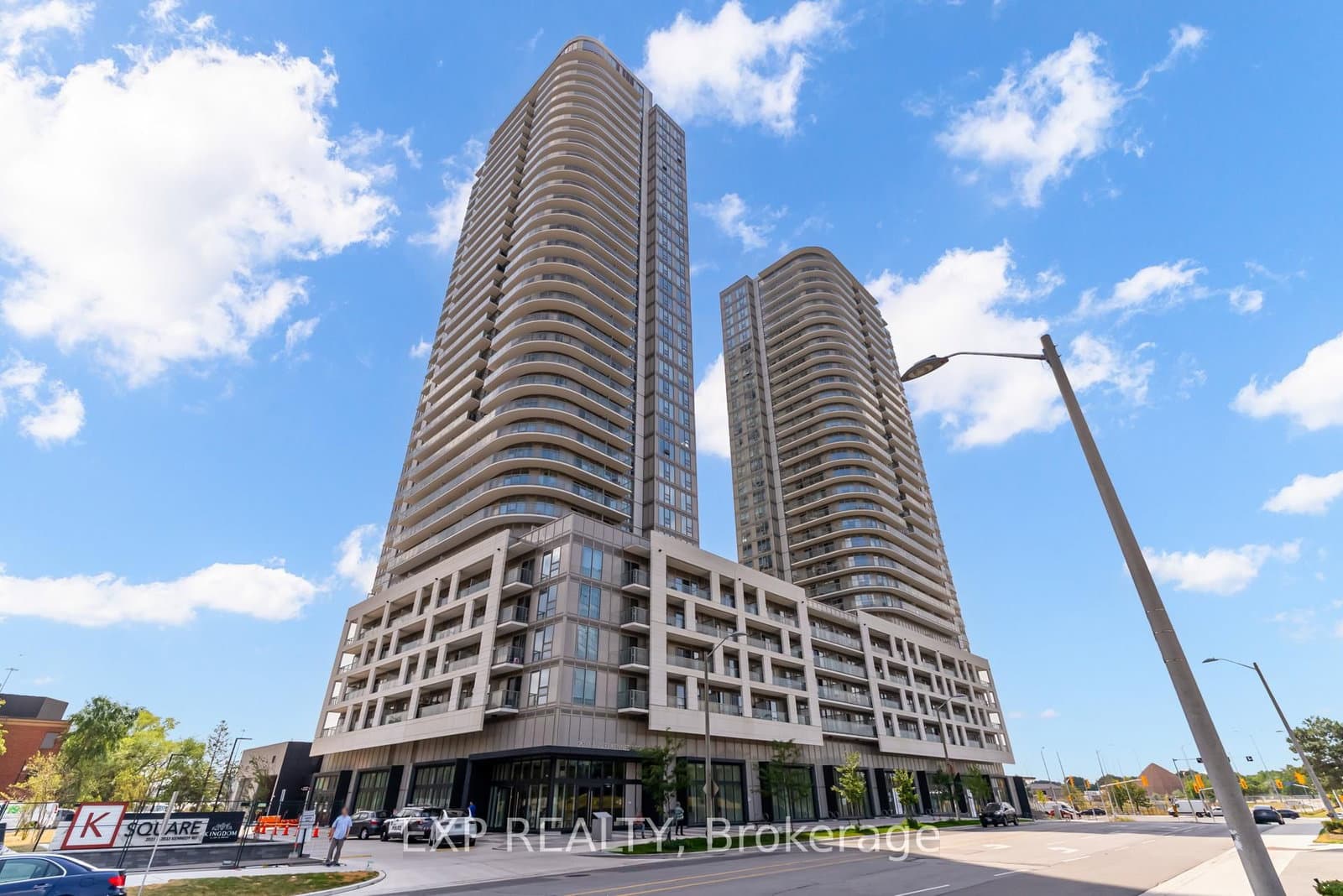 2033 Kennedy Road, Unit 907