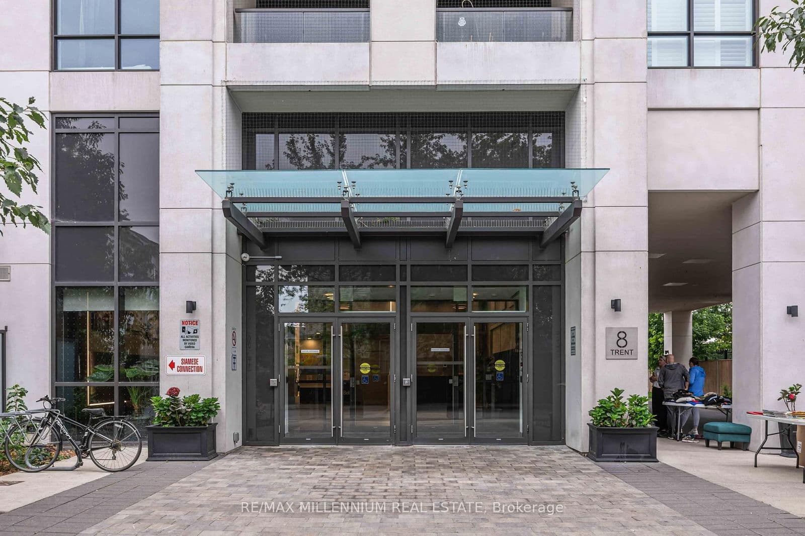 #407 - 8 Trent Avenue