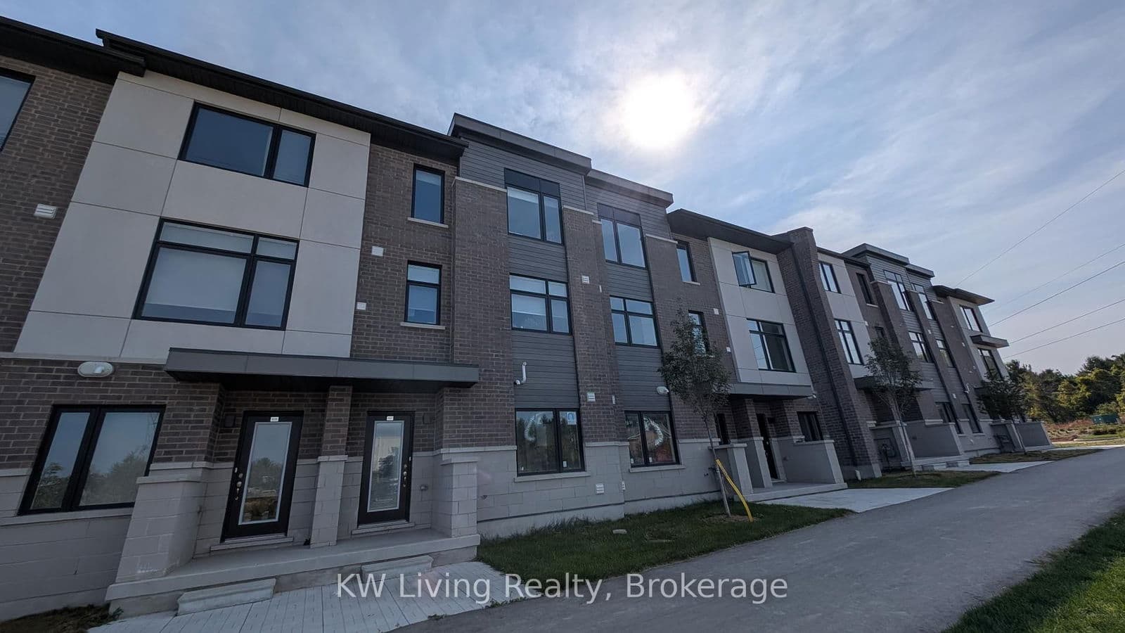 1695 Dersan Street, Unit 806