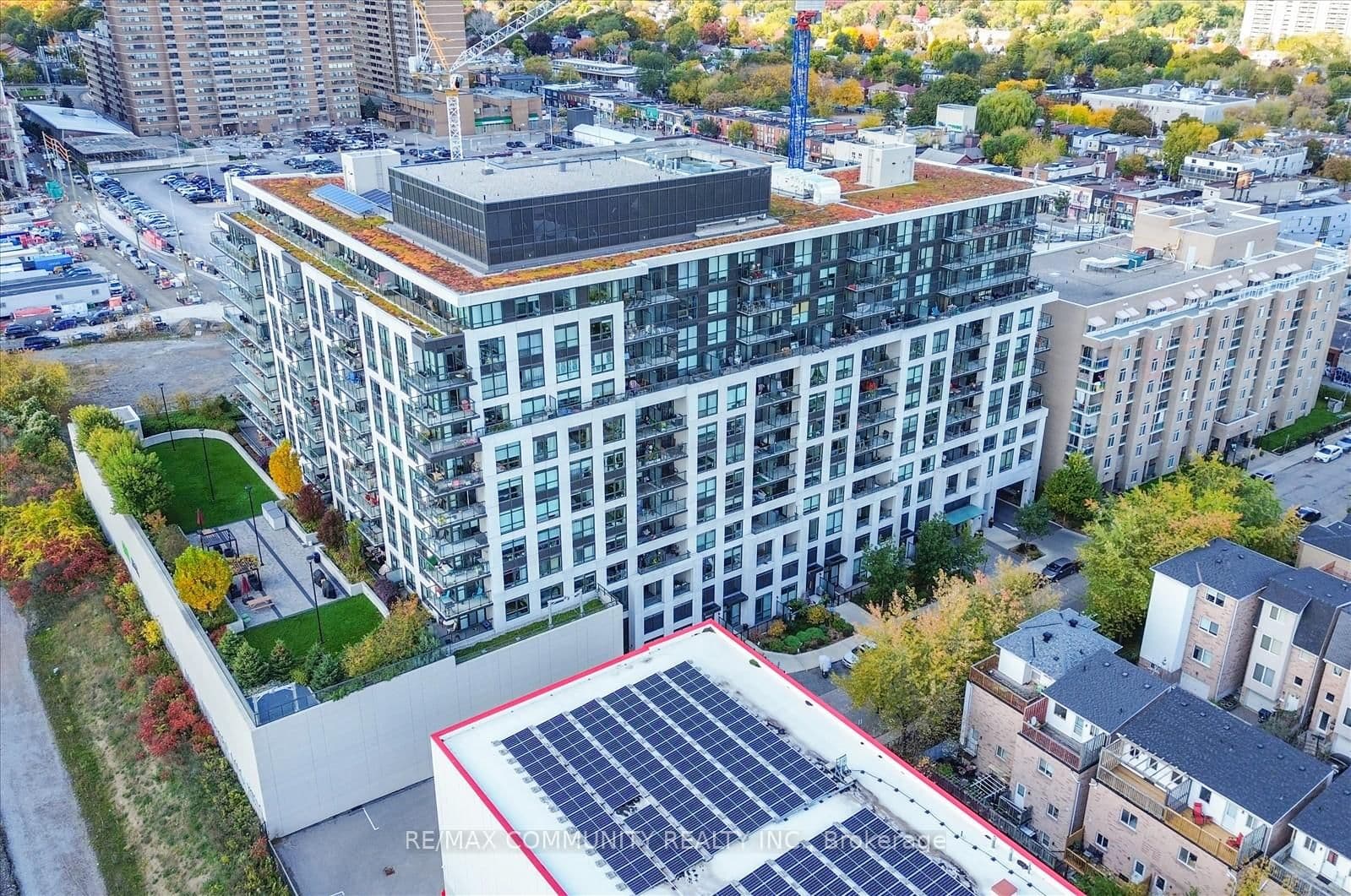 8 Trent Avenue, Unit 414