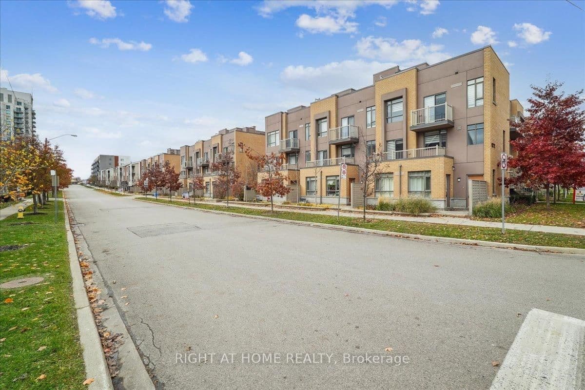 #304 - 90 Orchid Place Drive