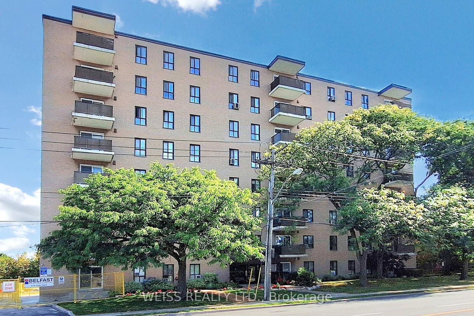 #404 - 1101 Pharmacy Avenue