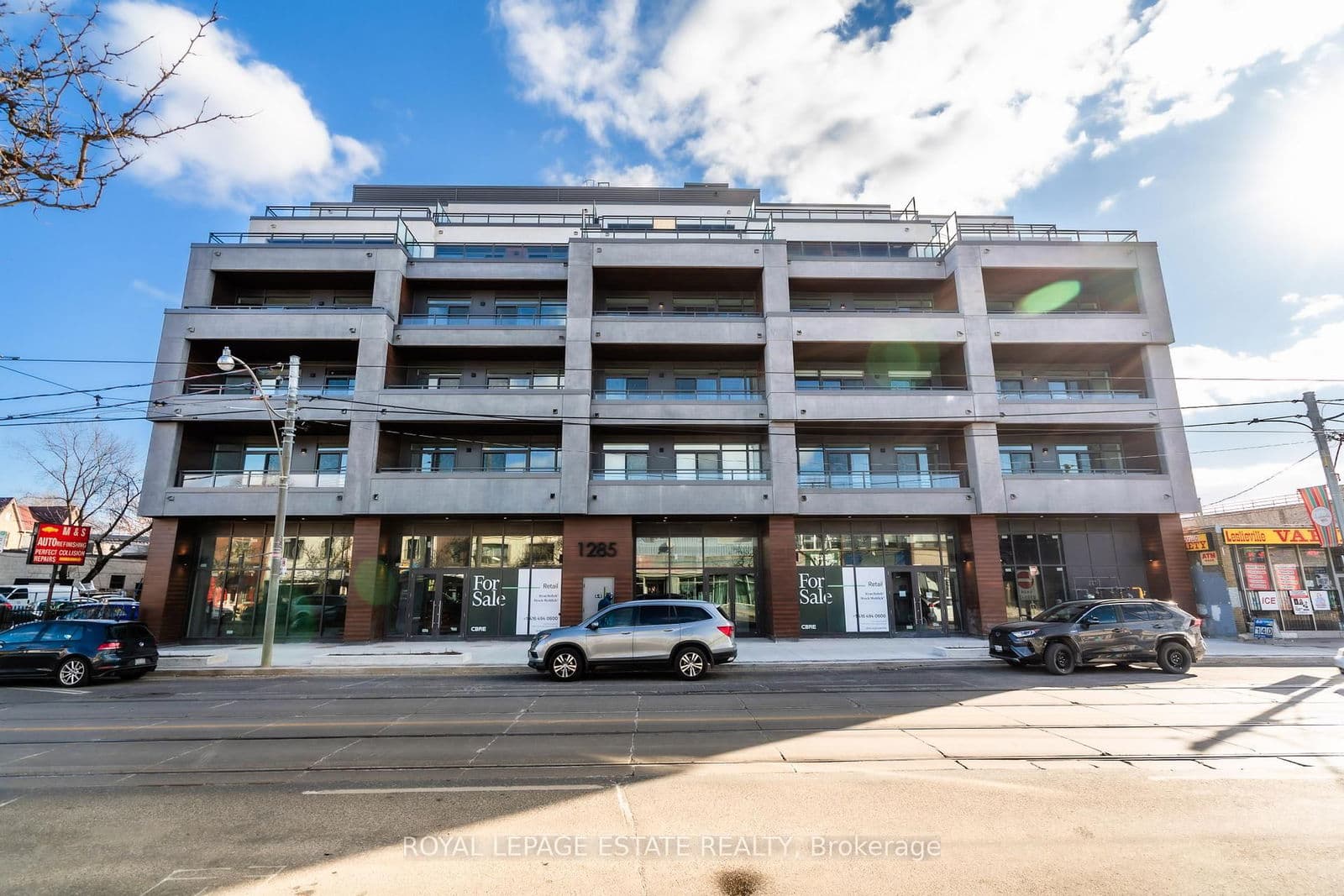 #404 - 1285 Queen Street E
