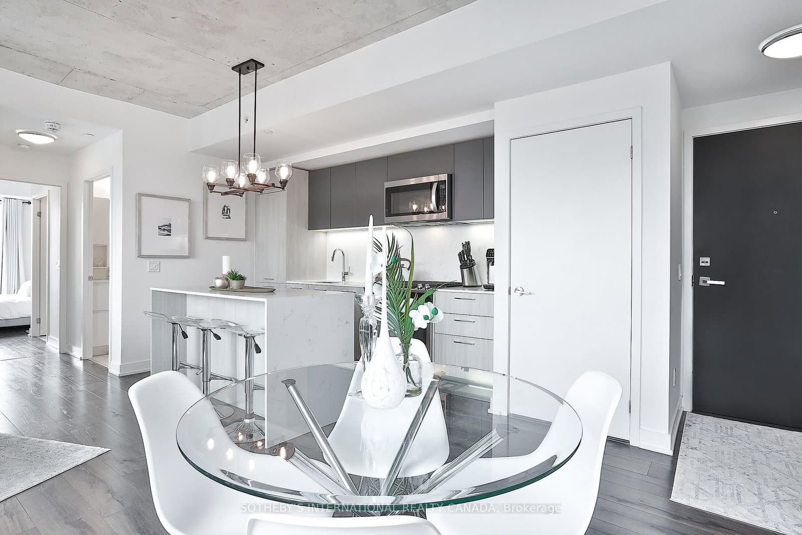 #503 - 665 Kingston Road