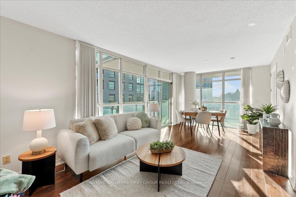 #303 - 1600 Charles Street