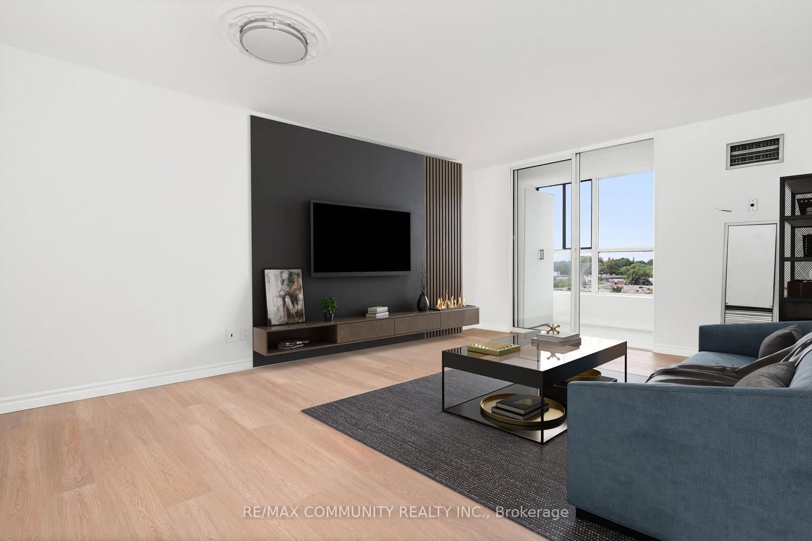 #501 - 330 Mccowan Road