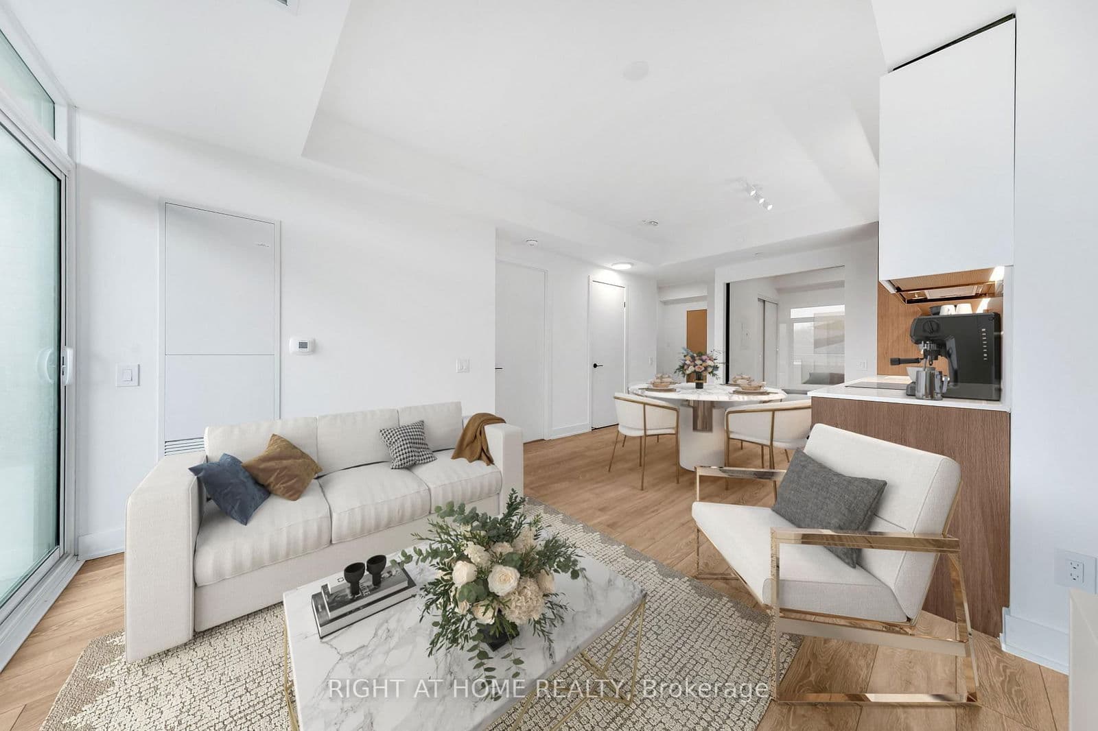 #403 - 1285 E Queen Street E