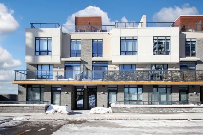 #TH4 - 1245 Bayly Street