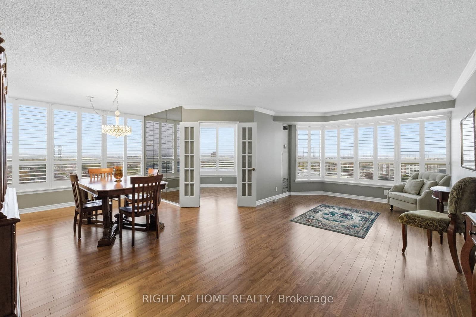 #1104 - 1890 Valley Farm Road