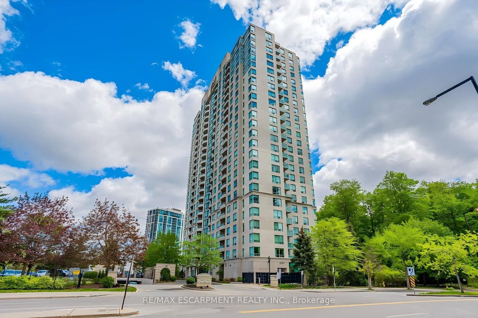 #2301 - 61 Town Centre Court