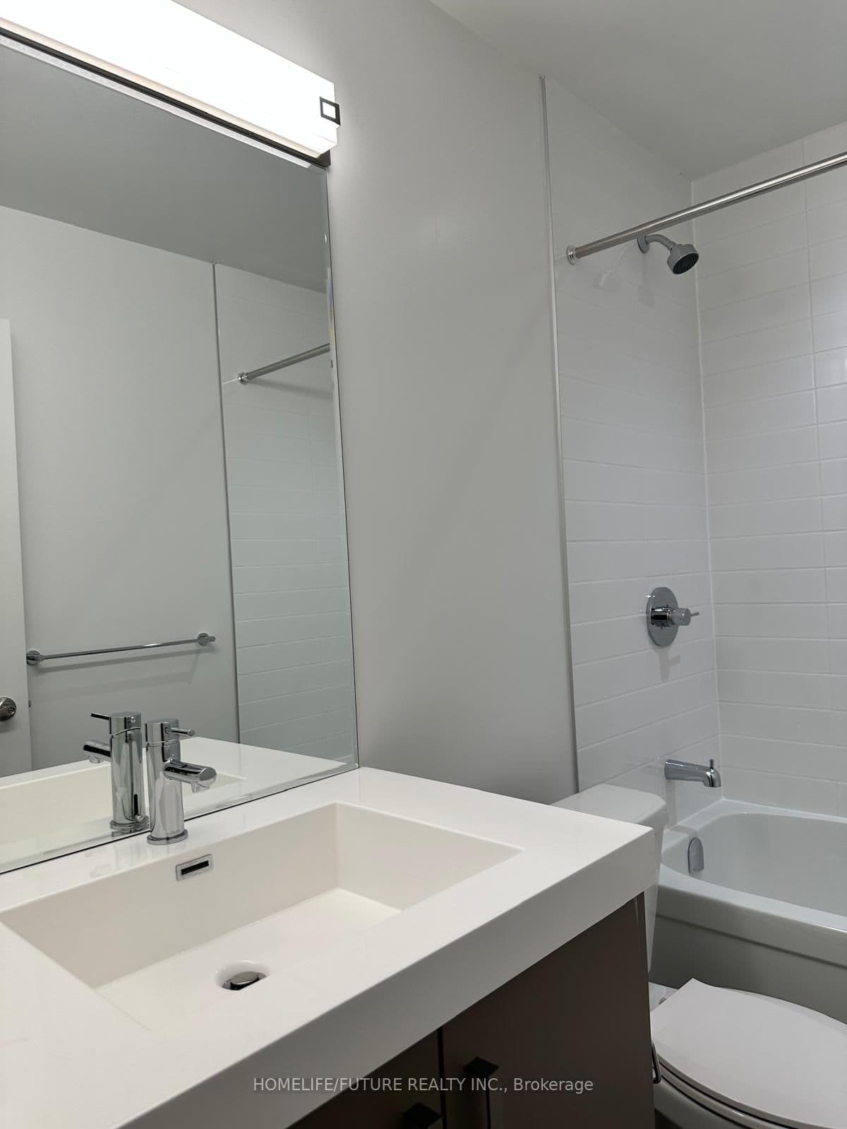 1010 Dundas Street E, Unit 115