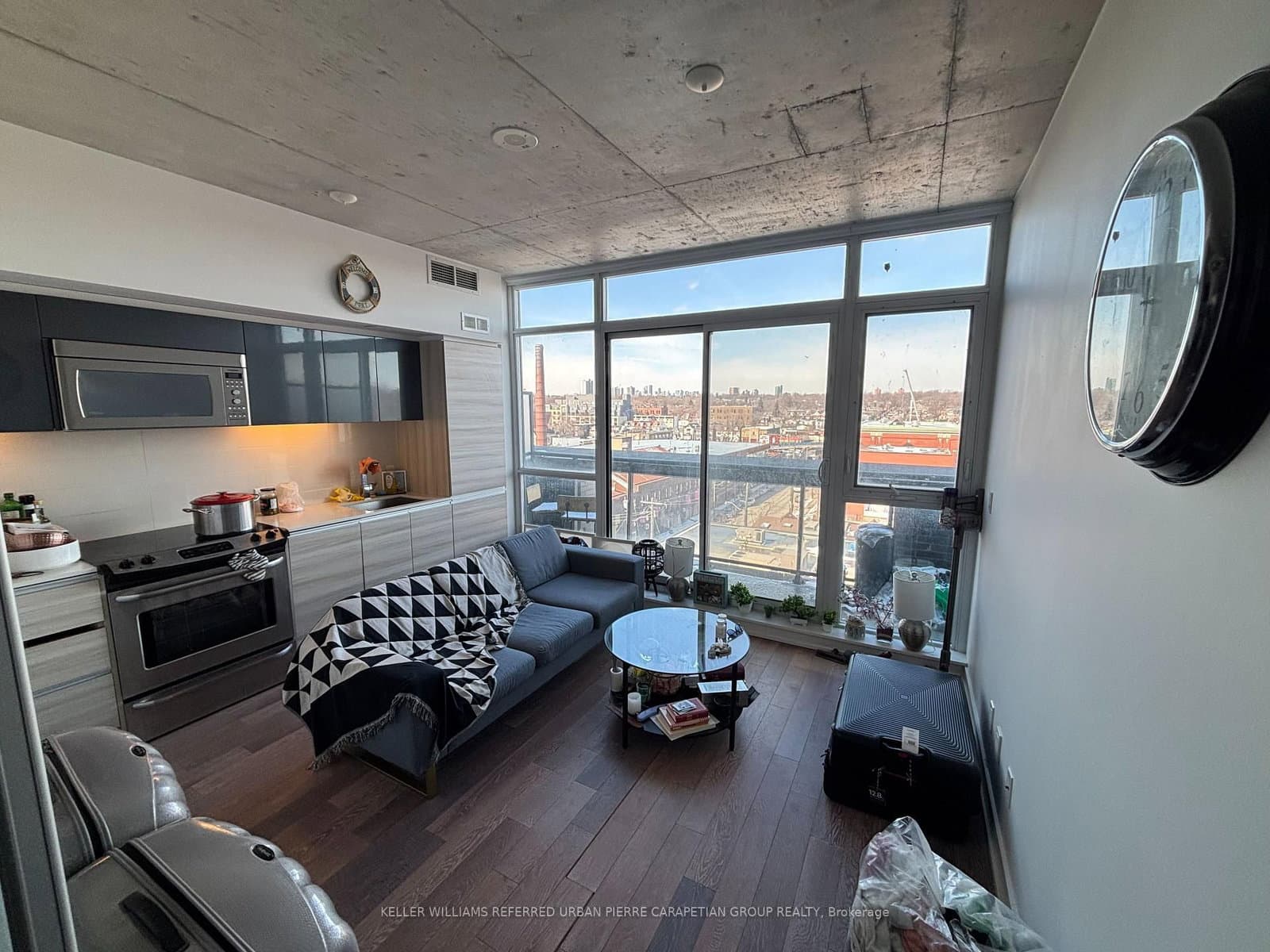 #822 - 1190 Dundas Street