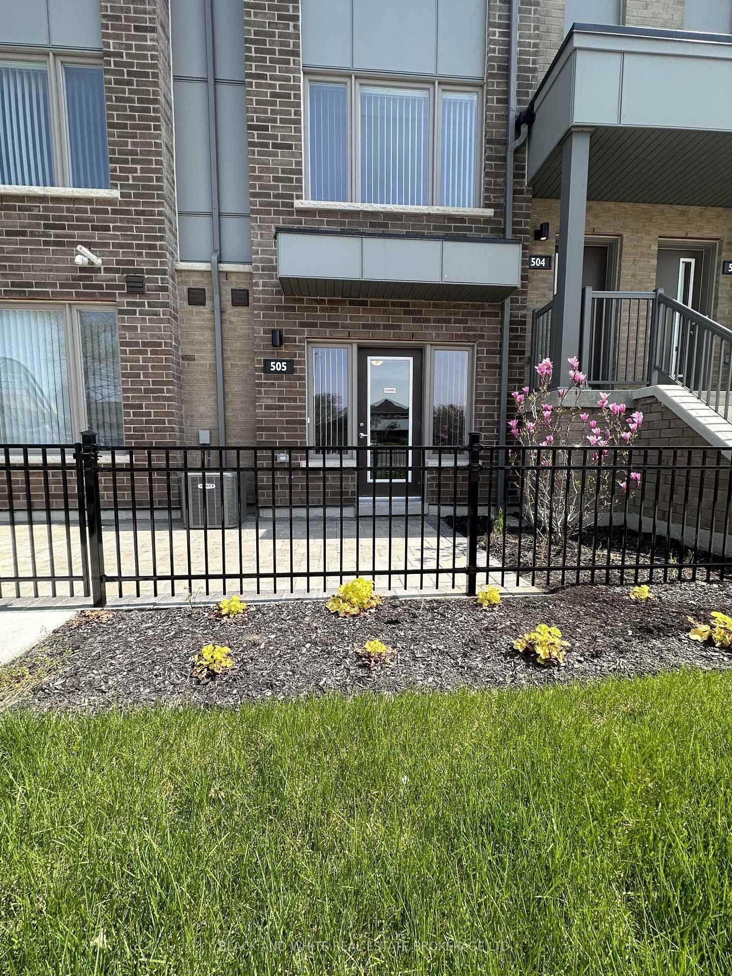 1525 Kingston Road, Unit 505