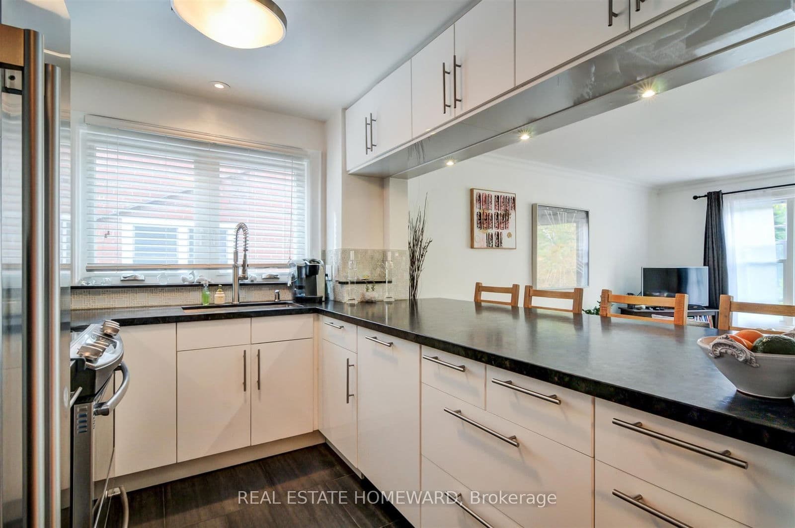 21 Love Crescent, Unit Main Floor