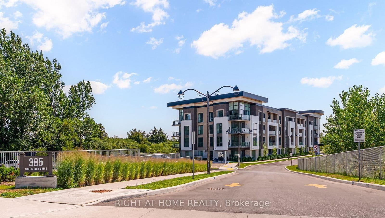 #425 - 385 Arctic Red Drive