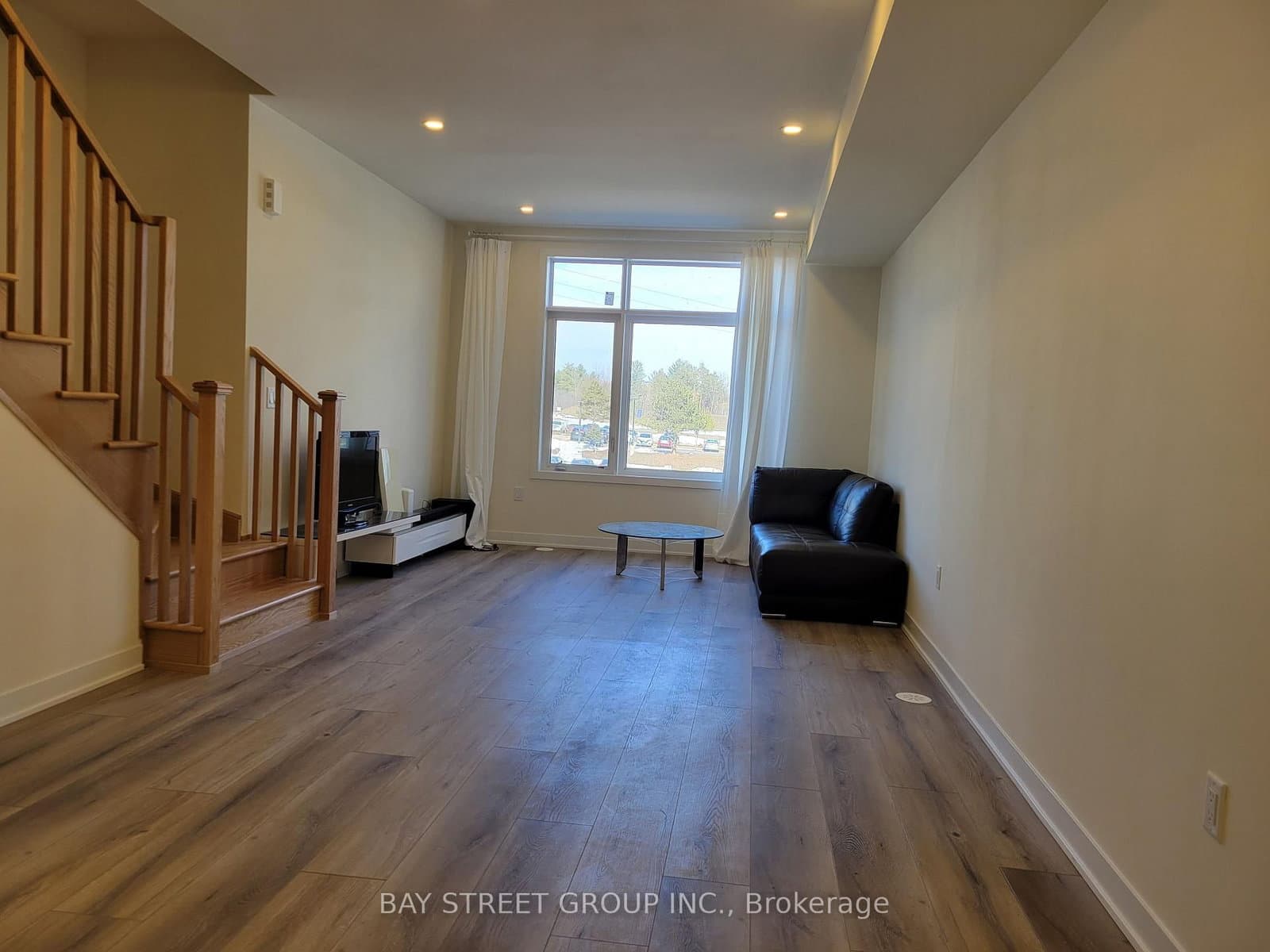 1695 Dersan Street, Unit 105