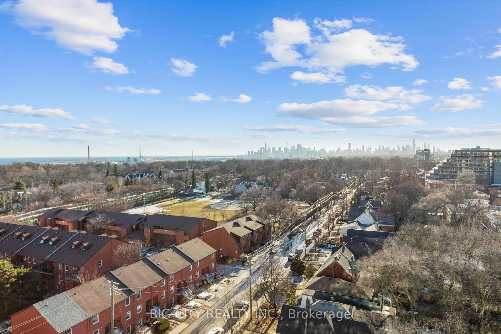 286 Main Street, Unit 1015